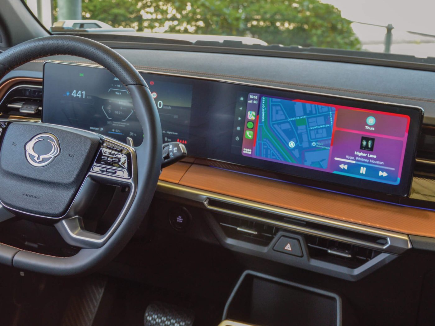 KGM Torres EVX Apple CarPlay