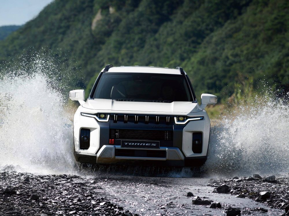 KGM Torres Hybrid Off Road