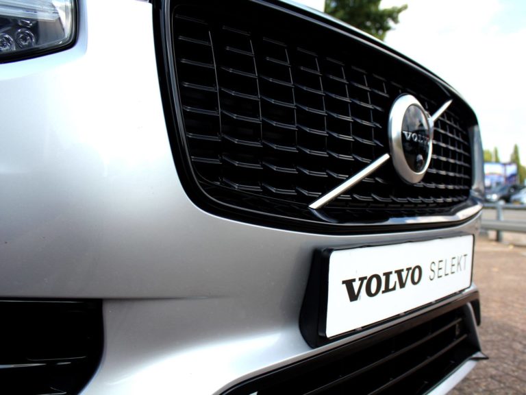 Volvo XC90 occasion uitgelicht grill
