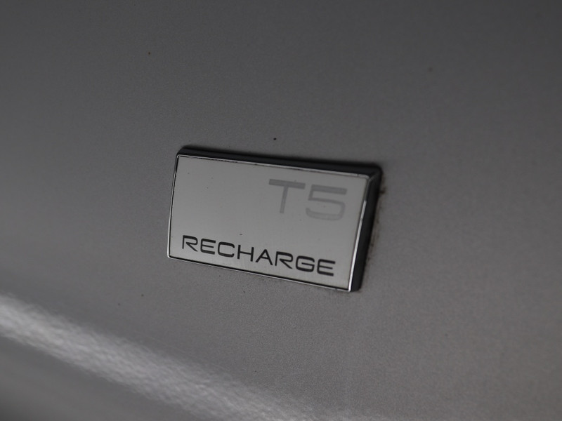 Volvo XC40 T5 Recharge Inscription Schuif-/kanteldak H&K Trekhaak Automaat